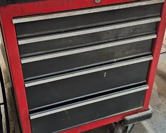 ROLLING TOOL BOX