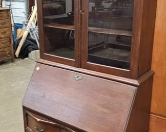 SECRETARY DESK / CABINET