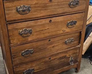 CHEST OF DRAWERS