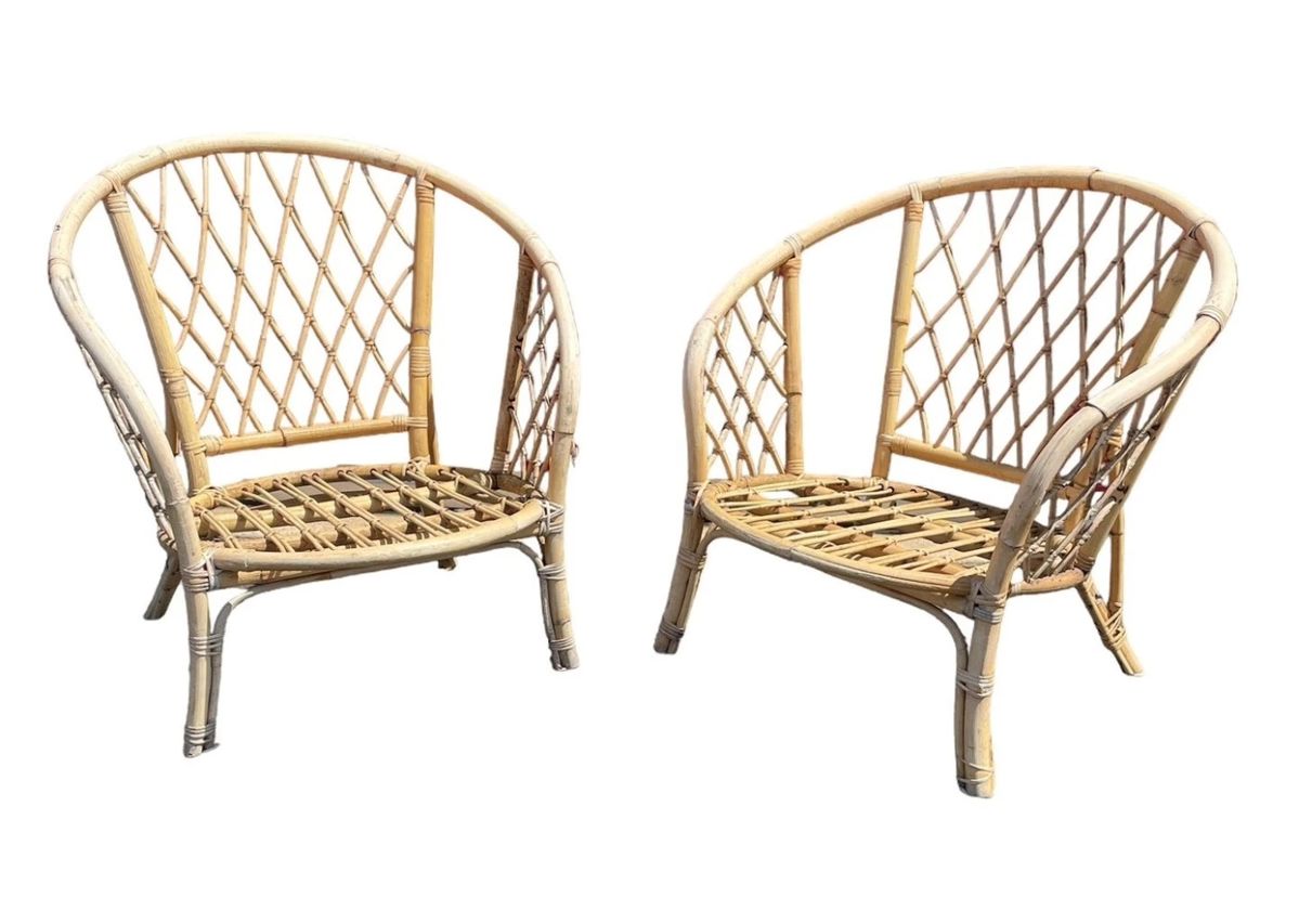 $400 USD      Pair 1950s Mid Century Rattan Wicker Armchairs w Criss Cross Pattern GH-1    Pair of 1950s Rattan armchairs with Linen seats with criss-cross woven pattern rattan at back. Circular back / arm shape, these chairs exude mid-century modern lines and character. Perfect addition to any room

Dimensions:  Height: 30 in (76.2 cm) Width: 28.5 in (72.39 cm) Depth: 28 in (71.12 cm)Seat Height: 15 in (38.1 cm

Local Pick up Gaithersburg,     https://goodbyhello.com/products/pair-1950s-mid-century-rattan-wicker-armchairs-w-criss-cross-pattern-gh-1?_pos=1&_sid=2bd8d1991&_ss=r