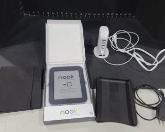 Nook by Barnes and Noble with AC/DC power charger