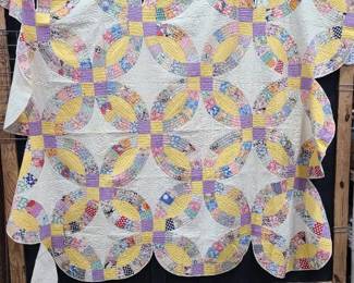 1986 Wedding ring quilt 88 x 74 has some stains see pictures