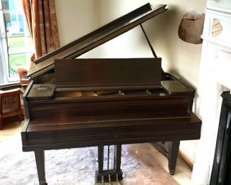 Bush LaneVictor Baby Grand Piano