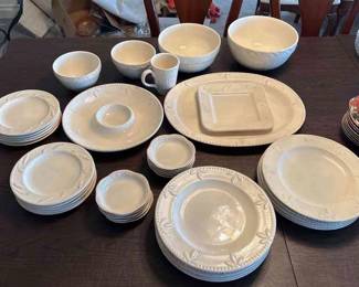 Sorrento Signatures Stoneware