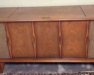RCA Victor Victrola New Vista Console Stereo