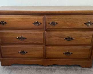 Traditional 6 Drawer Bedroom Dresser