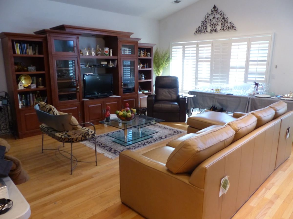 Gold Coast Plainview Hamlet On Olde Oyster... starts on 2/24/2024