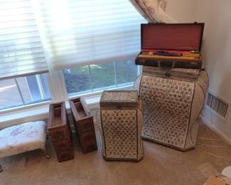 Antique mahjong game, hampers