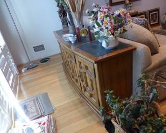 Sideboard