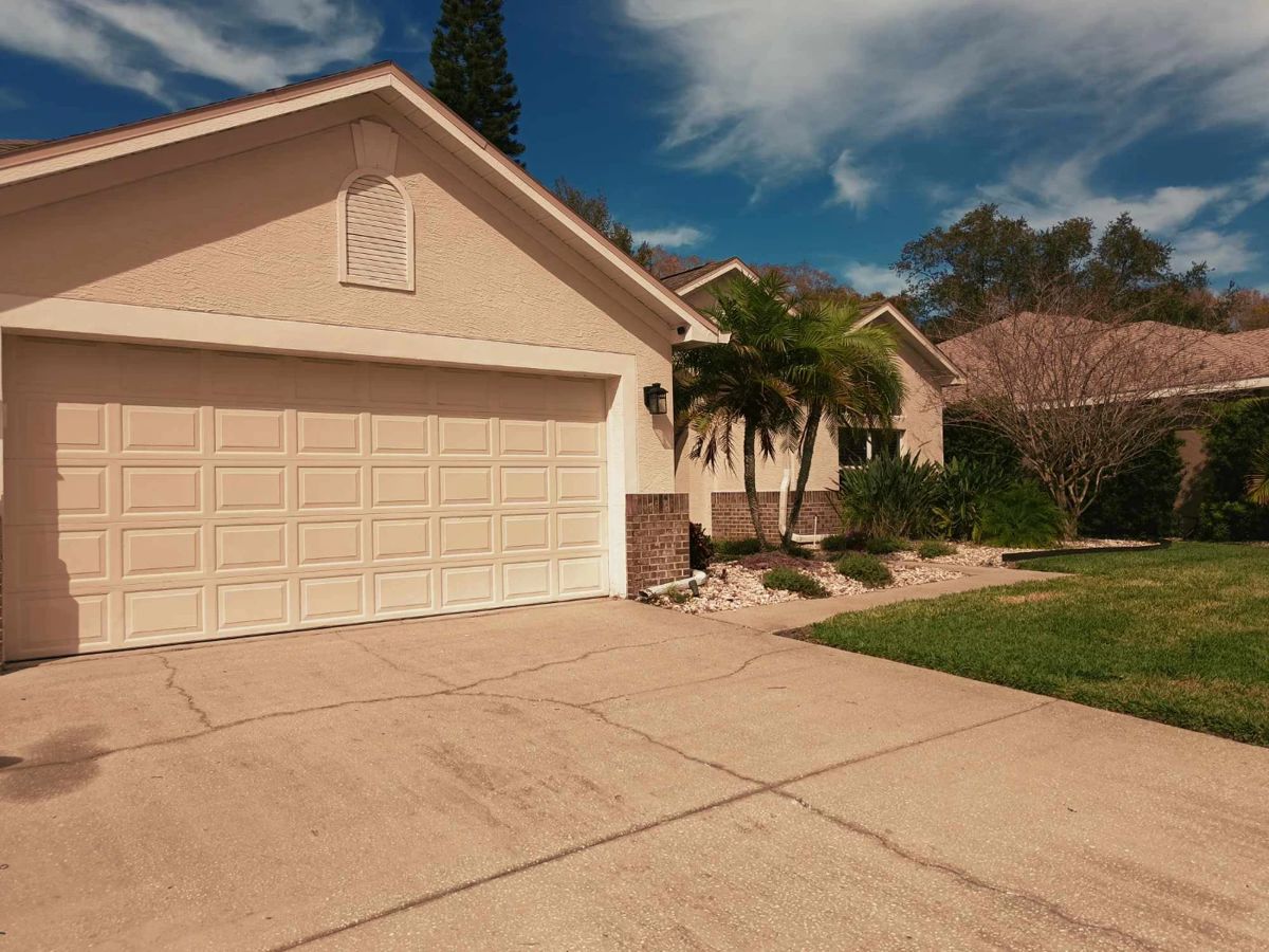 Mary's Estate Sale in Lansbrook in Palm.Harbor starts on 2/9/2024