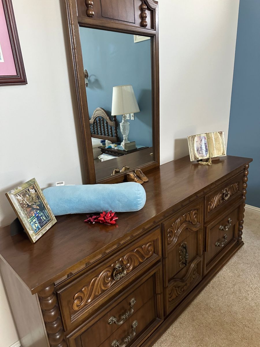 Fox grape Inhome Estate in Springfield, MO starts on 4/11/2024