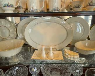 Top shelf Rutledge pattern. Middle shelf Hayworth pattern.