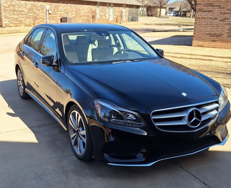 Vin # WDDHF8JB2GB241868–
2016 —
Body Type SD—
Model E 
Mileage 78,497
Garage kept, one owner 
All paperwork 👍🏼