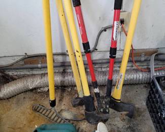 Large Tools And Garden Tools