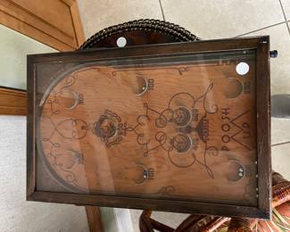 Posh up antique game