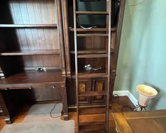 Sliding ladder for bookcases