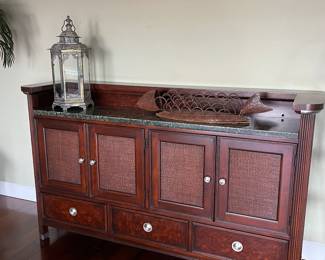 Buffet bar cabinet