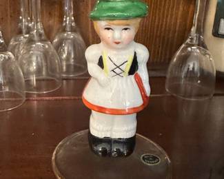 Got the keys to this beautiful Bay City home! This is my initial walk through. Starting to unpack, set up and display tomorrow! New photos added daily. 