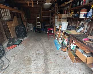 Got the keys to this beautiful Bay City home! This is my initial walk through. Starting to unpack, set up and display tomorrow! New photos added daily. 