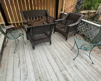 Got the keys to this beautiful Bay City home! This is my initial walk through. Starting to unpack, set up and display tomorrow! New photos added daily. 