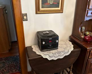 Got the keys to this beautiful Bay City home! This is my initial walk through. Starting to unpack, set up and display tomorrow! New photos added daily. 