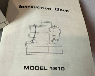 Excellent WHITE 14 Stitch JEANS Sewing Machine w/ Walking Foot Pedal Denim Leather - with Manual and oils! 