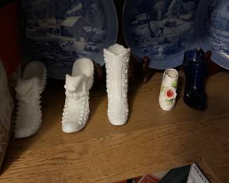 Got the keys to this beautiful Bay City home! This is my initial walk through. Starting to unpack, set up and display tomorrow! New photos added daily. 