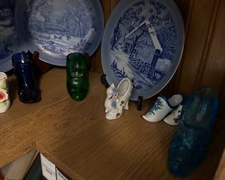 Got the keys to this beautiful Bay City home! This is my initial walk through. Starting to unpack, set up and display tomorrow! New photos added daily. 