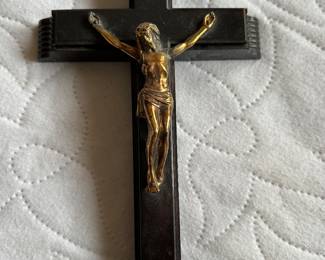 This is a BEAUTIFUL Vintage divinity crucifix ~ Sick Call Set ~ Last Rites! Opens with two original candles and Holy Water Vile. I also believe this to be Bakelite. 