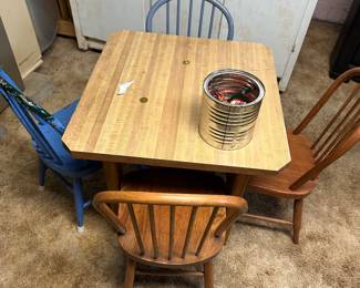 Got the keys to this beautiful Bay City home! This is my initial walk through. Starting to unpack, set up and display tomorrow! New photos added daily. 