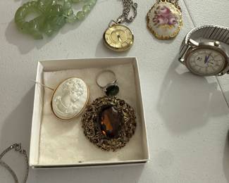 Beautiful estate costume jewelry! Mid century! Many Sterling pieces. Some gold. All in great condition! Necklaces, bracelets, rings and more! 
