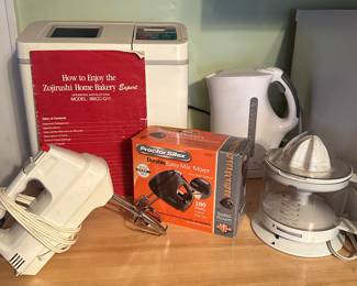 Here is a sampling of the small kitchen appliances! 