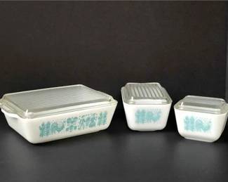 Discontinued Pyrex Refrigerator Jar Set 