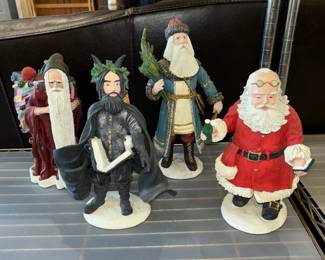 Duncan Royale Santas
