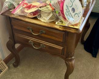 Side table/end table