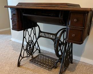 Antique Singer Sewing Machine 

Available for Presale!!! 