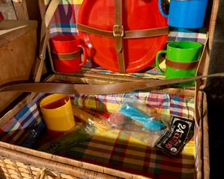 Picnic basket