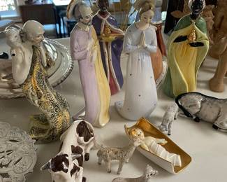 Nativity (Italy)12 pcs. hand painted ceramic 