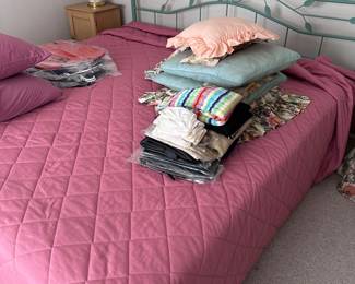 King size headboard 
King Size mattress 