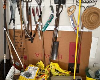 Yard tools
