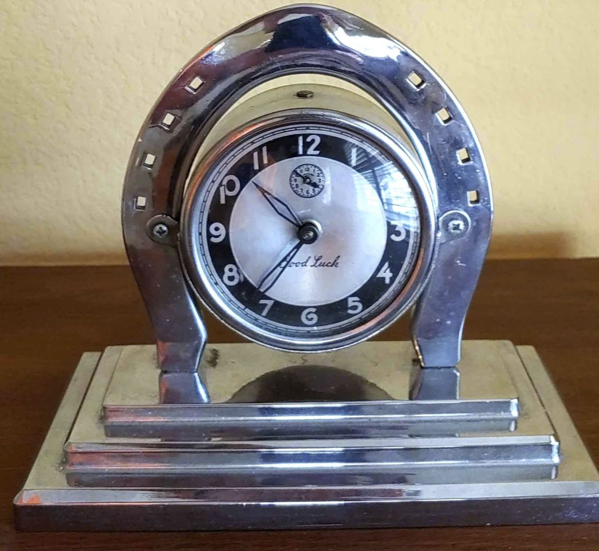 Horseshoe Alarm Clock