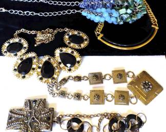 Big Impressive Necklaces