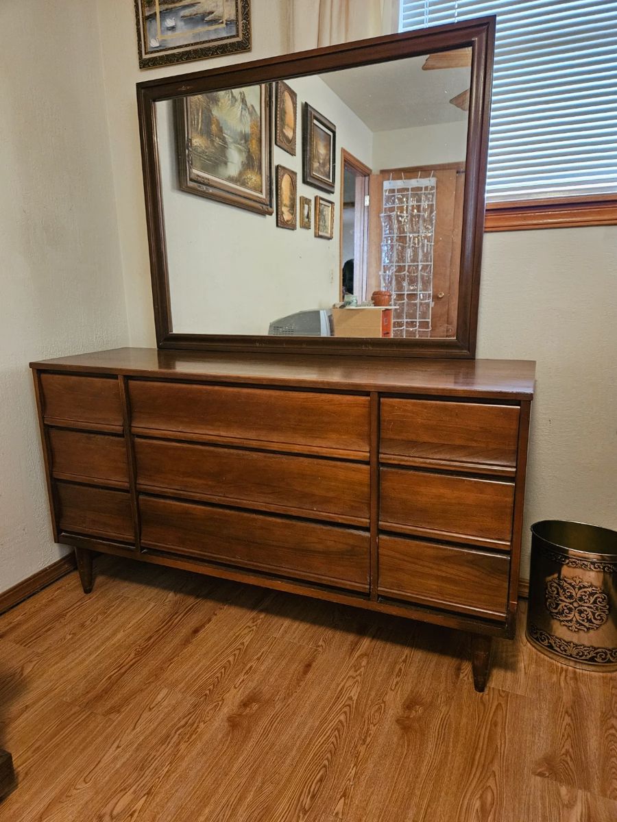 Moore Estate Sale starts on 2/22/2024