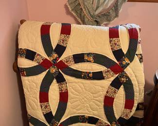 Wedding ring quilt