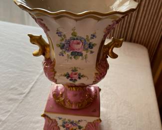Vincennes urn