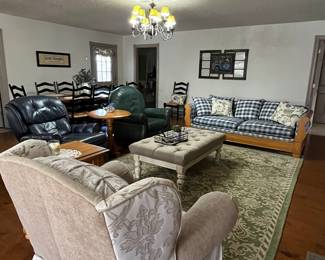 Cottage core furniture and decor 