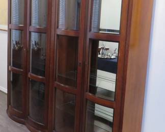 Curio/china cabinet