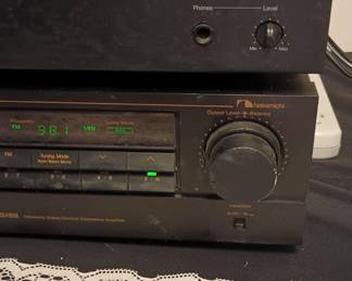 Nakamichi CD Player 4, Nakamichi Stereo Receiver - SR-3A