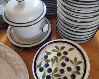 Dansk Berries Blueberry Salad Plates, Dansk Bistro Christianshavn Blue Dinnerware Set