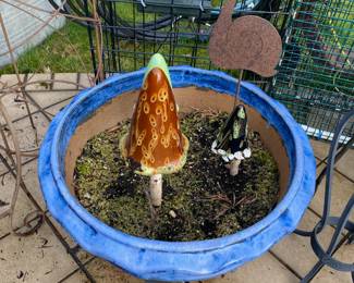 Ceramic Mushroom Stakes/Outdoor Decor, Ceramic Blue Planter